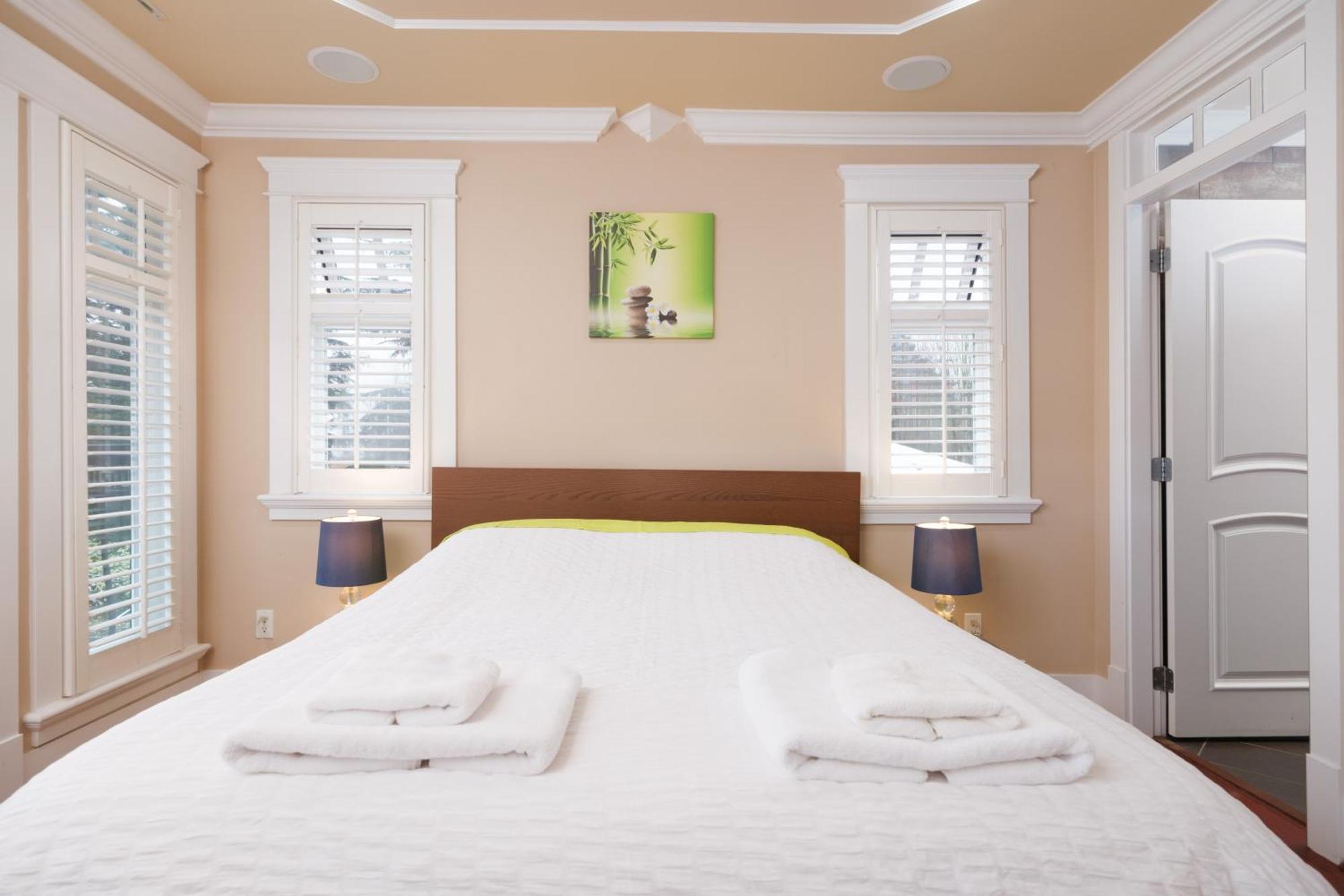 Oakridge Luxury Homestay Vancouver Bagian luar foto