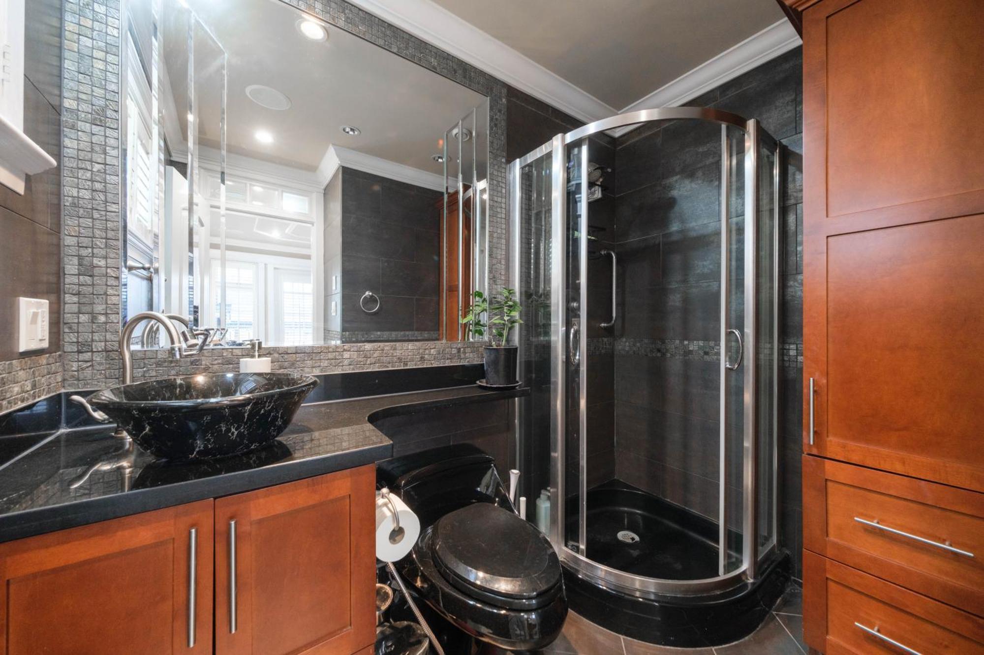 Oakridge Luxury Homestay Vancouver Bagian luar foto
