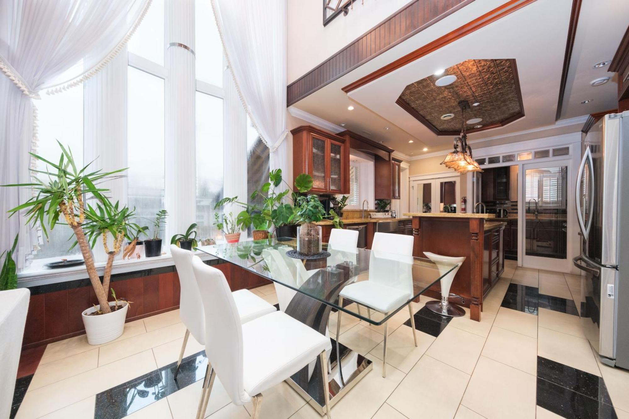 Oakridge Luxury Homestay Vancouver Bagian luar foto