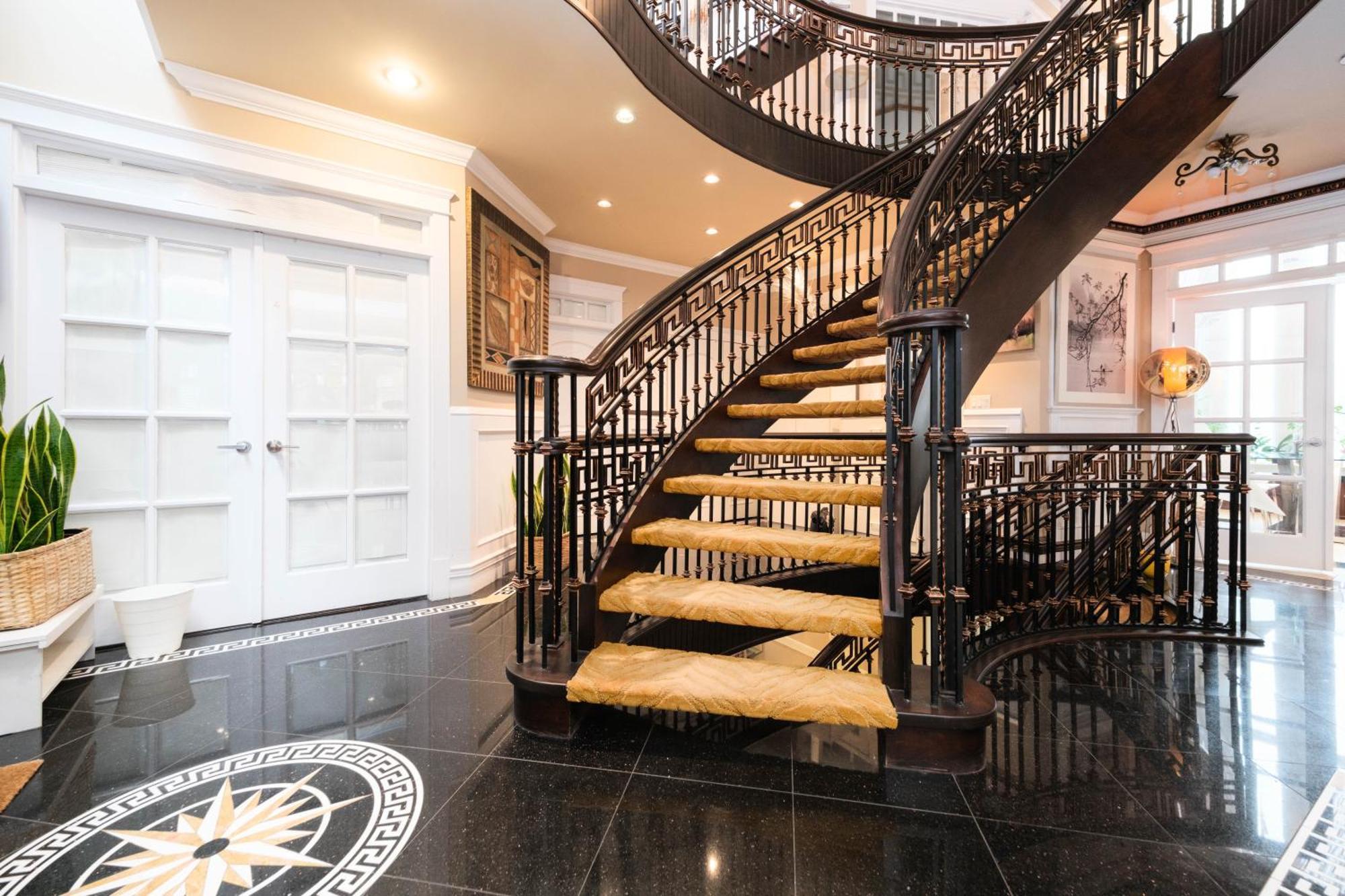 Oakridge Luxury Homestay Vancouver Bagian luar foto