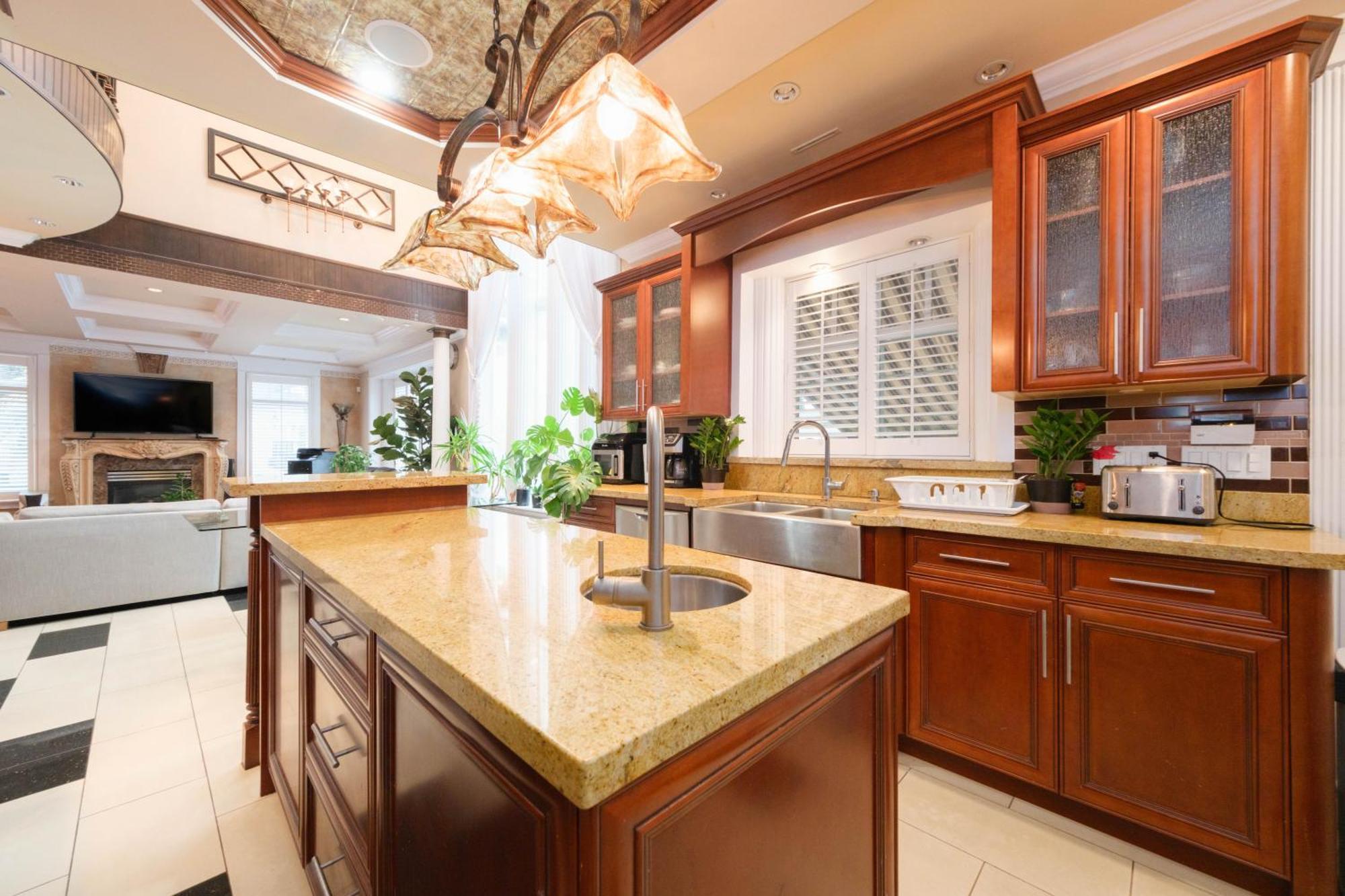 Oakridge Luxury Homestay Vancouver Bagian luar foto