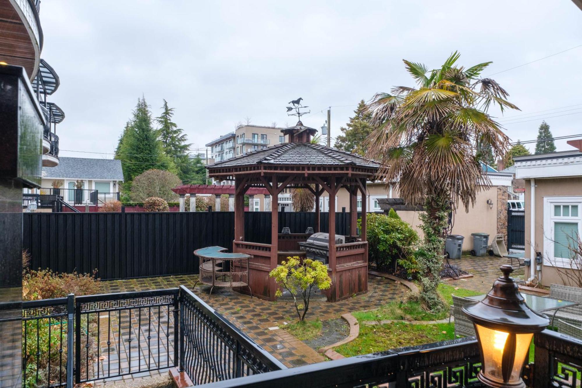 Oakridge Luxury Homestay Vancouver Bagian luar foto